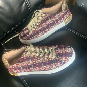 Moow size 37 European, excellent condition, Fabric plaid canvas and gold…